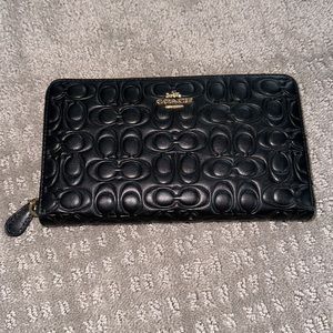 Coach Zip up wallet